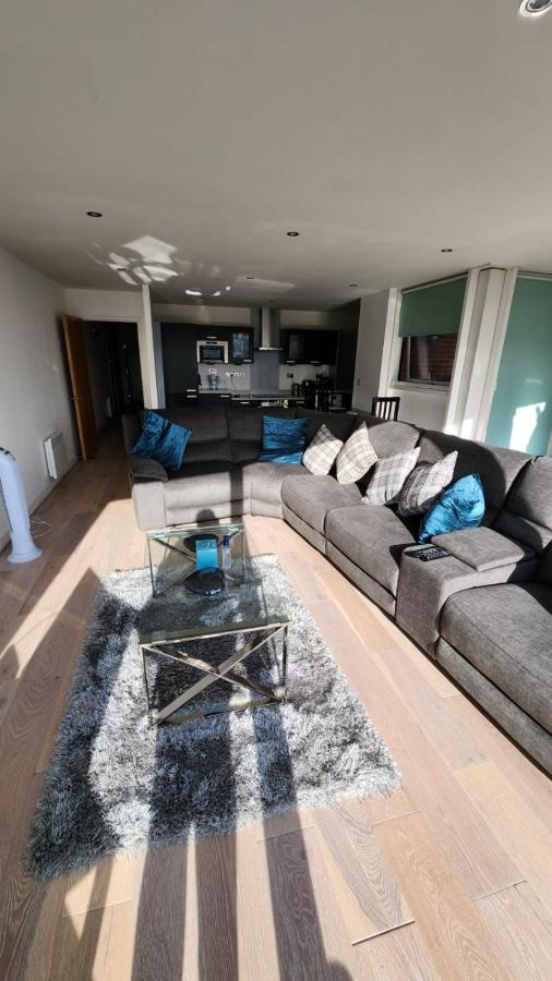 Luxury 2 Bed Apartment Excel London Exterior photo